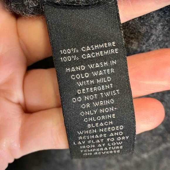 Saks Fifth Avenue 100% Cashmere Gray Open Front Cardigan - Picture 3 of 4